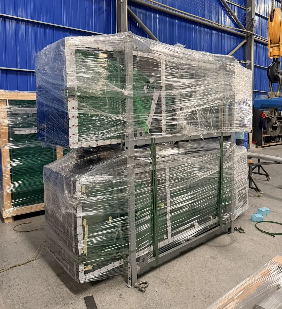 Wrapped façade units secured on steel stillages